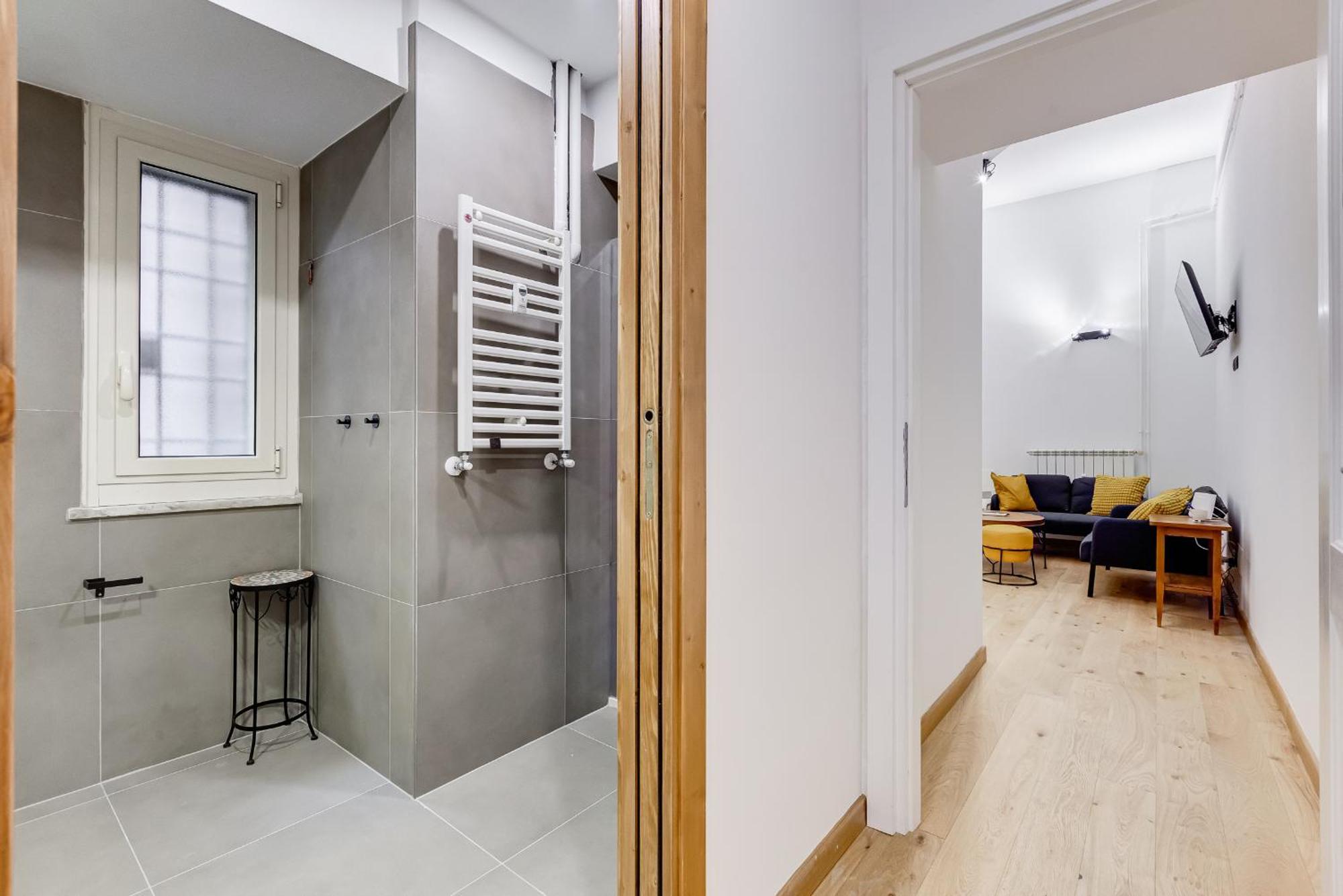 3-bedroom Near Trastevere Station Rome