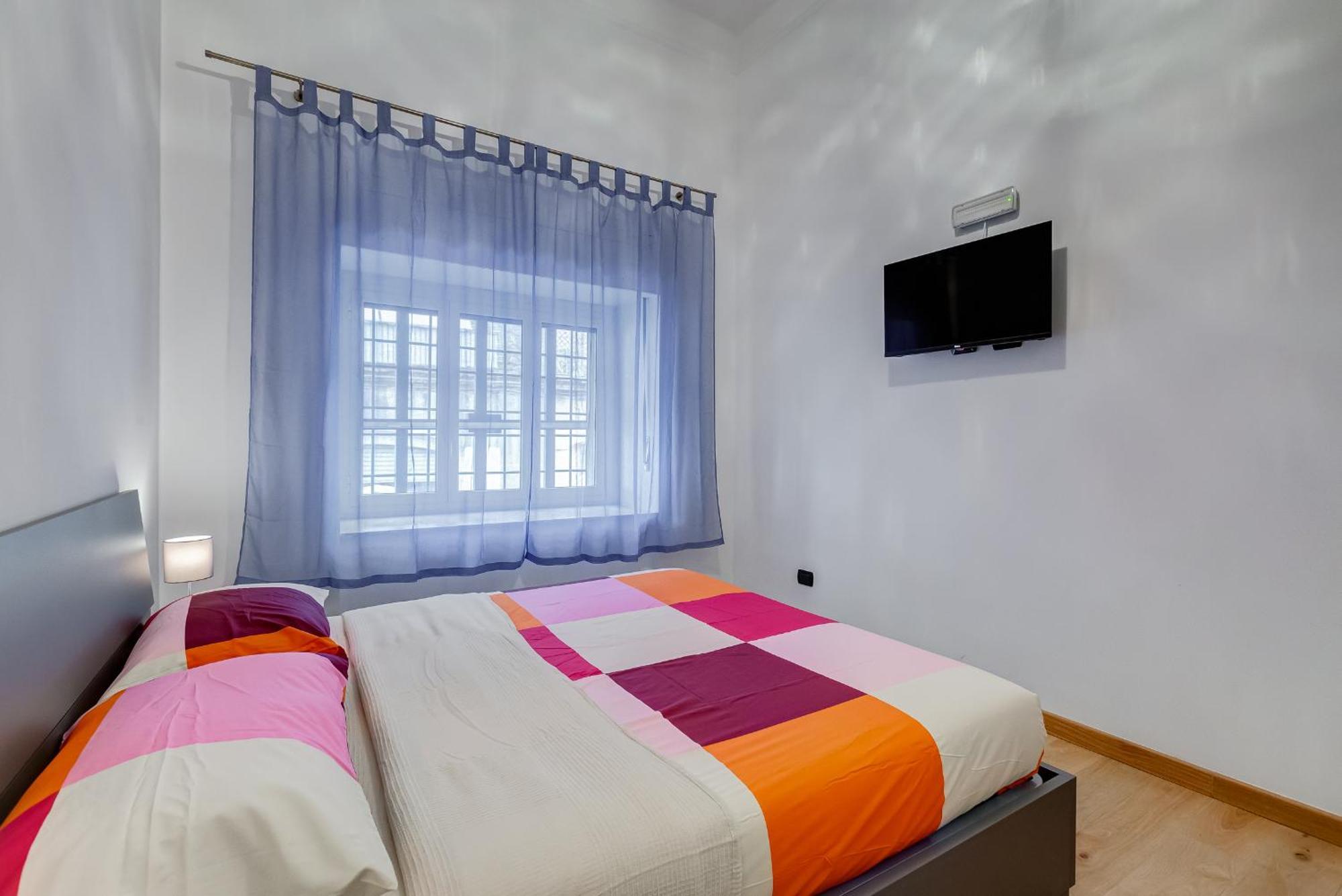 Apartment 3-bedroom Near Trastevere Station Rome