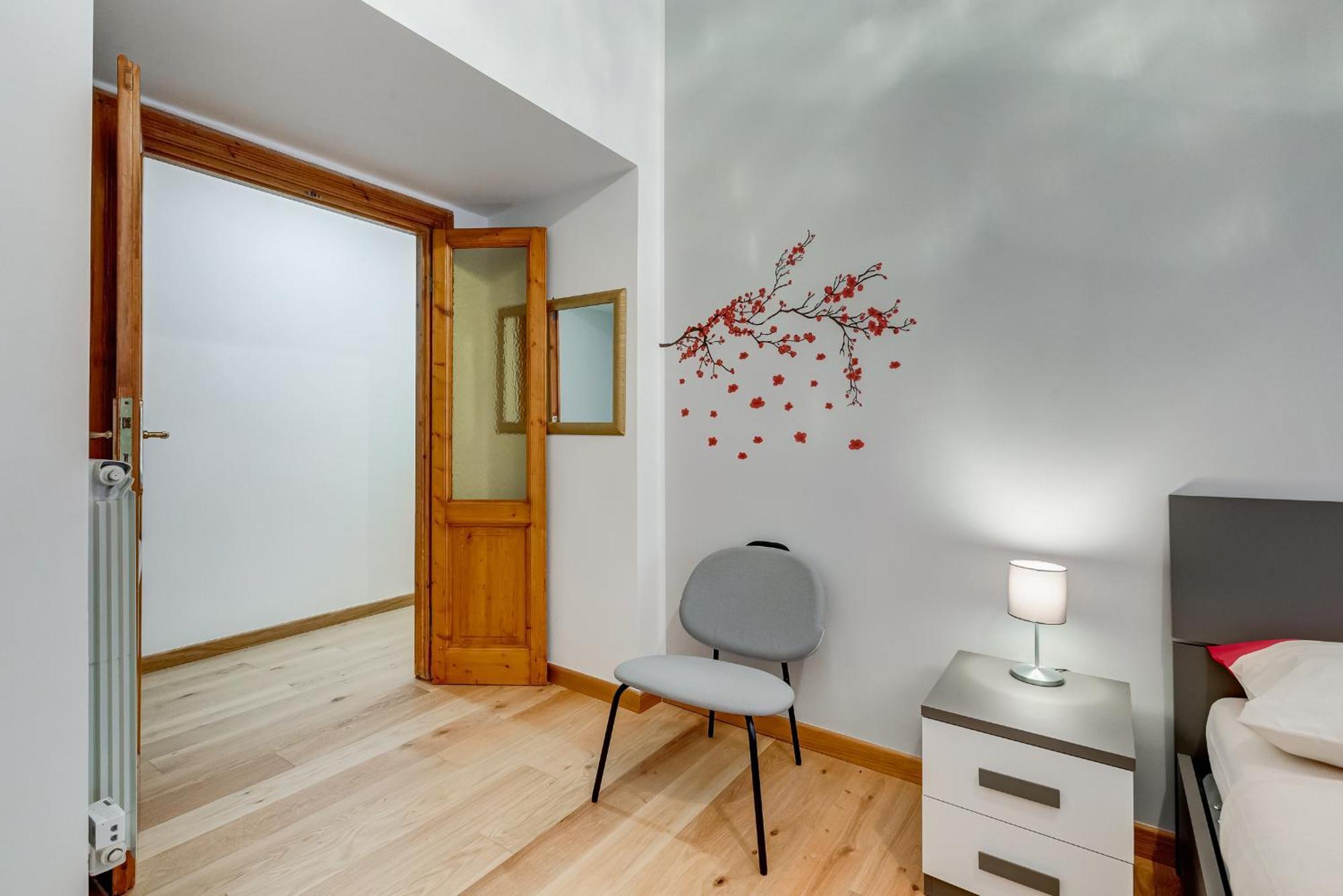 3-bedroom Near Trastevere Station Rome