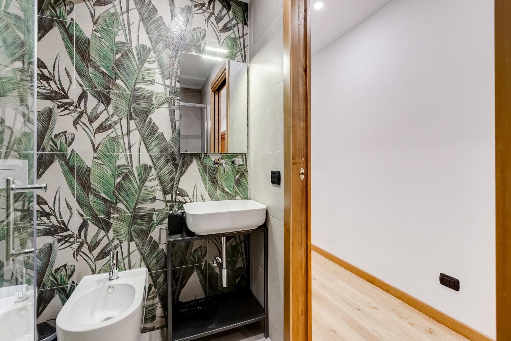 3-bedroom Near Trastevere Station Rom