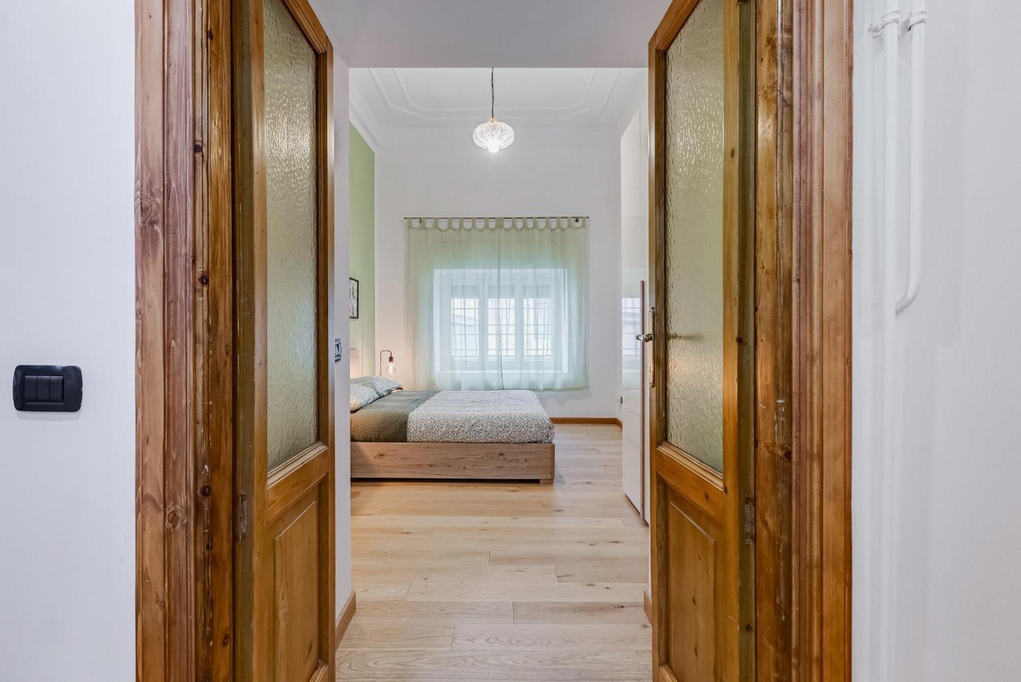 Apartment 3-bedroom Near Trastevere Station
