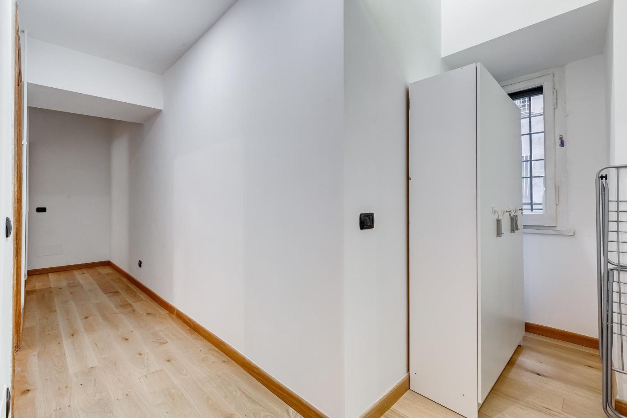 3-bedroom Near Trastevere Station Apartment *