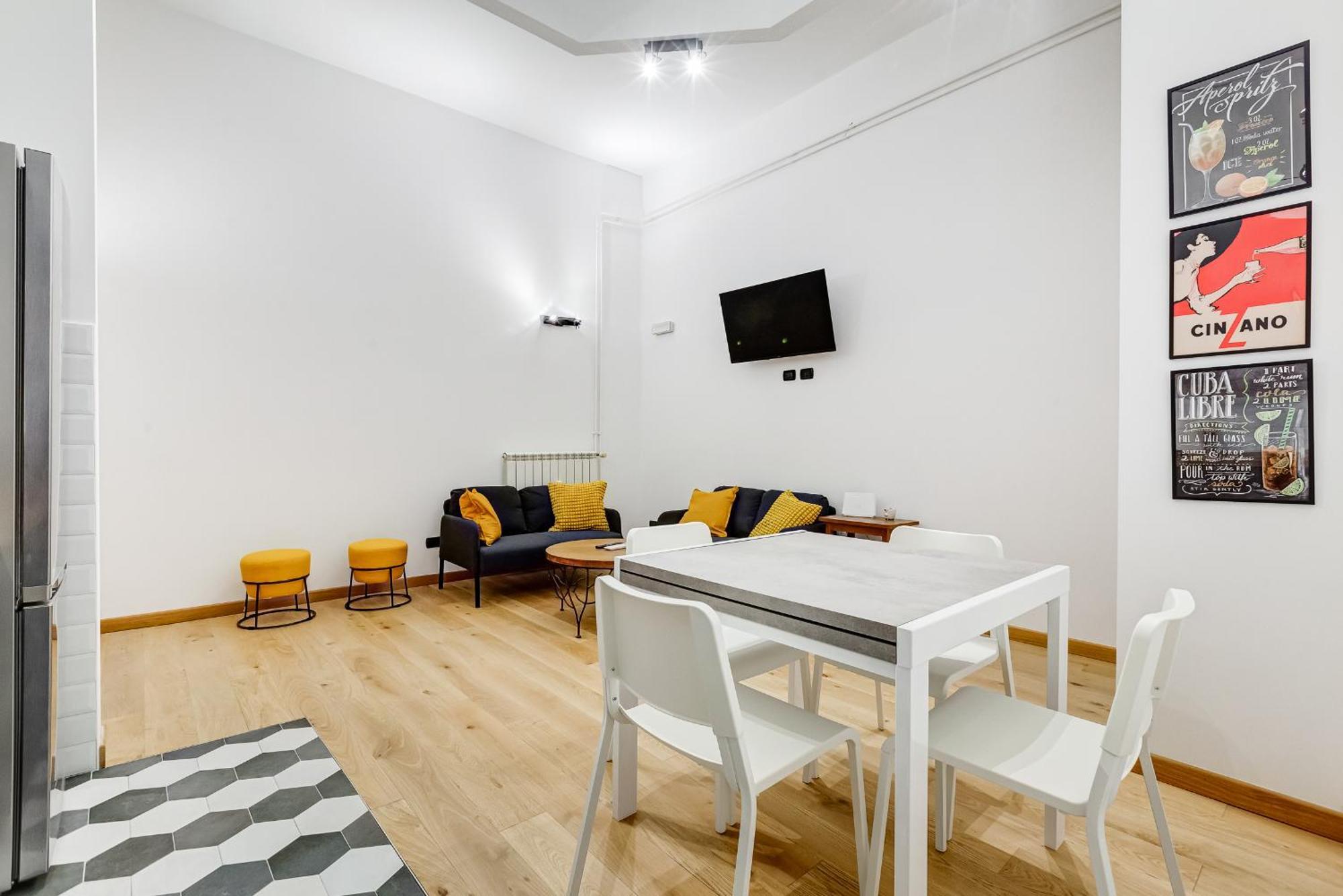 Apartment 3-bedroom Near Trastevere Station